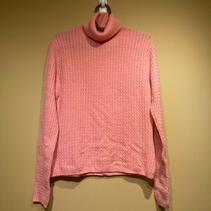 Pink 100% cashmere turtleneck sweater